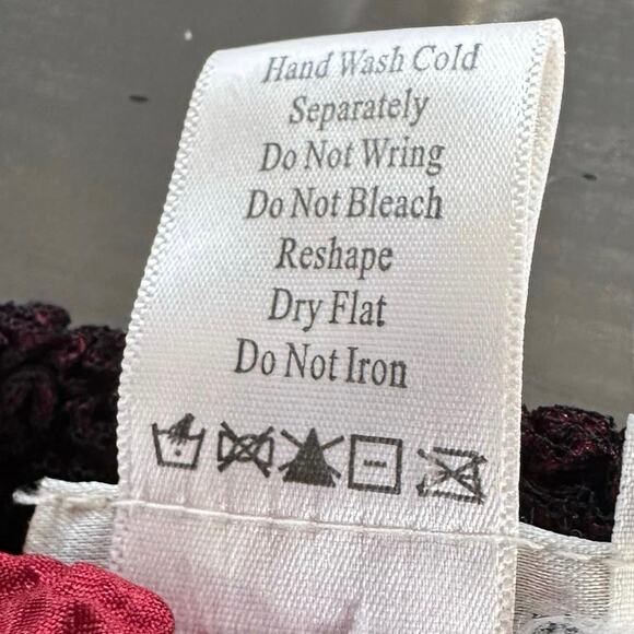 Coldwater Creek Blazer Wine Red Womens M Crinkled Mesh Button Up Collared Peplum - Picture 6 of 6